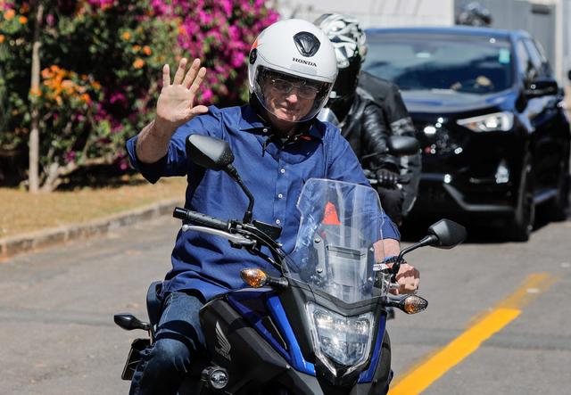 因消极抗疫“危害人类”，巴西总统被告上国际刑事法院