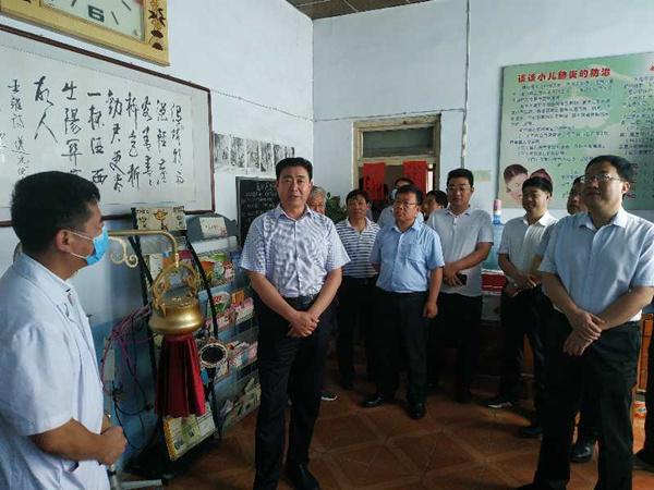 潍坊青州市政协调研乡村医生队伍建设