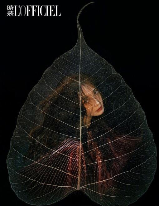 大片|Angelababy碎玻璃大片 皮衣造型气场全开极具风格