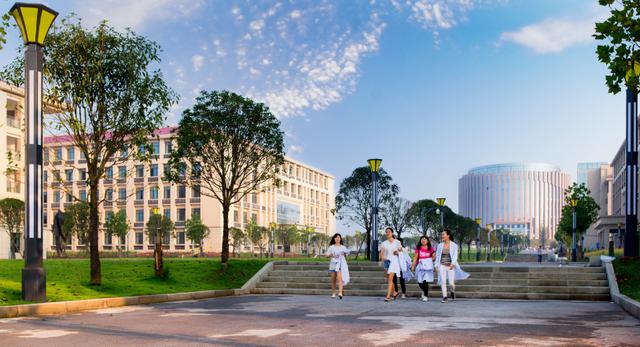 泸州这所大学前身是四川第一所“新学”，拥有百余年办学历史