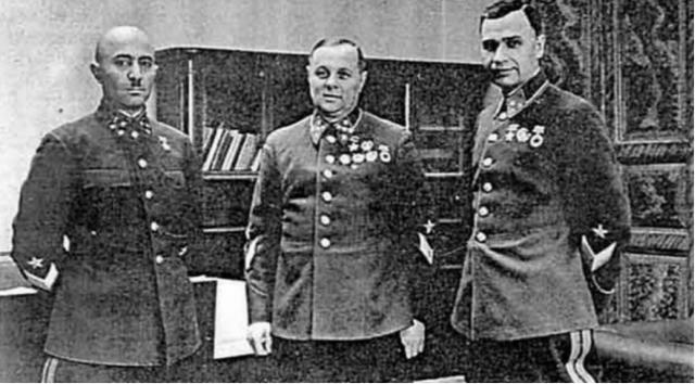 巴甫洛夫为何在战争初期，就被斯大林给枪毙了