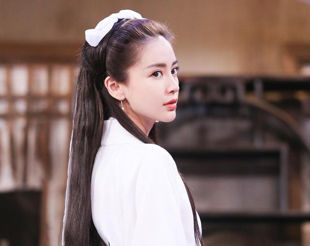 Angelababy致敬经典翻车？明明是模仿王祖贤，却被