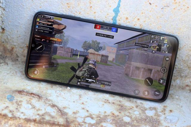 此处应有掌声，5月底有新惊喜，最强中高端旗舰