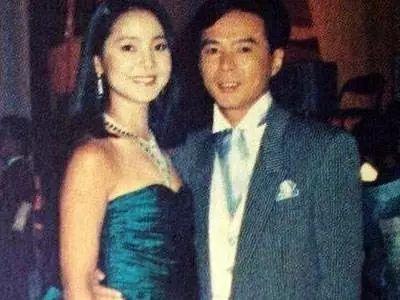 一代传奇歌后邓丽君，离奇身亡，25年后揭开死亡真相