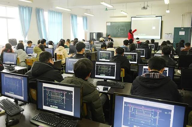 绵阳这所民办大学拥有众多国省市级荣誉，学费普遍低于同类院校