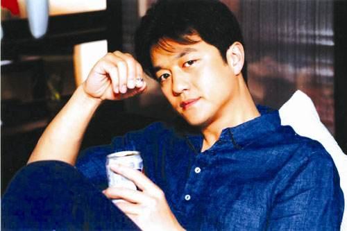 李亚鹏有多“不简单”？4个前任全是女神，男人心中的赢家