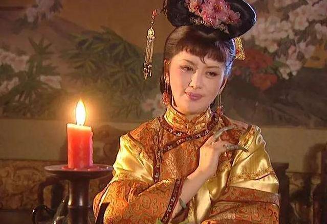 7月16日，李建群去世，19年前，宫雪花说她不配演