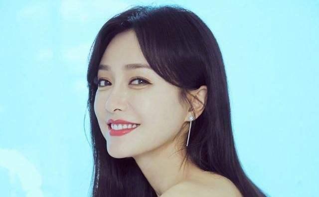 生孩子是女人的义务？秦岚回应称：我的子宫使