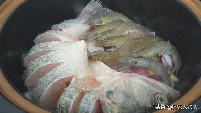 爱吃鱼肉收好喽，这一个做法一吃就爱上，香味四溢做法简单，好吃