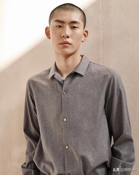 林小宅新恋情迅速分手，前女友暗示男方与林小