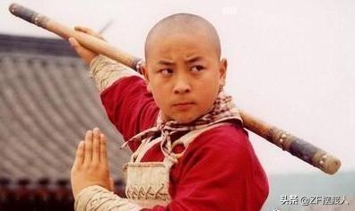年少成名的四位童星，前三位都已过气，唯独他