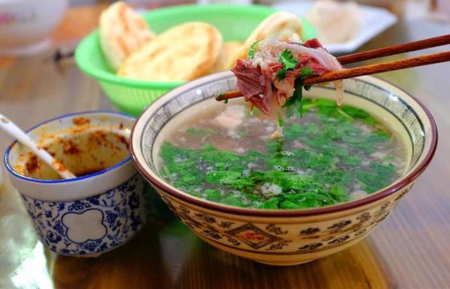 在唐朝，学学怎么跟人打招呼吧