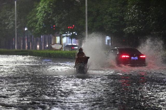 为什么每年都会遇到"百年一遇"的特大洪水？