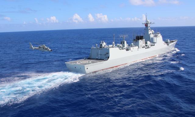 稳居全球第二！中国第7艘055下水，海军盾舰数量