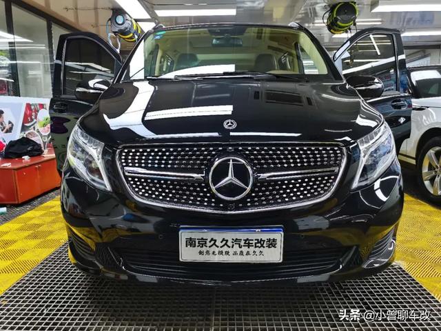 奔馳V260米棕內(nèi)飾，彰顯女主人的個(gè)性時(shí)尚