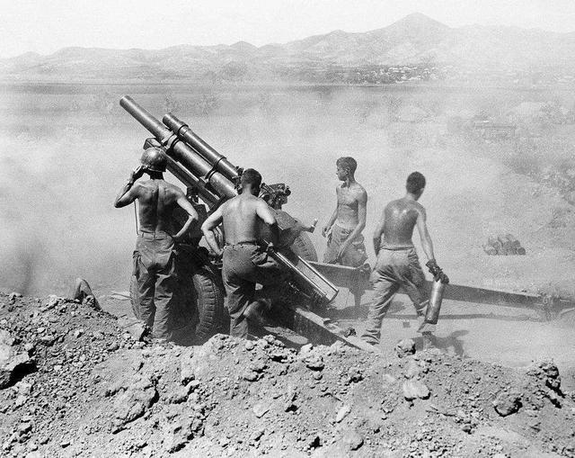 上甘岭战役，美军采用人海战术，志愿军一挺重机枪就歼敌300人