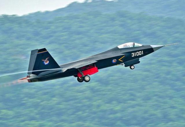 海军下一代隐身舰载机确定？局座透露，有100多