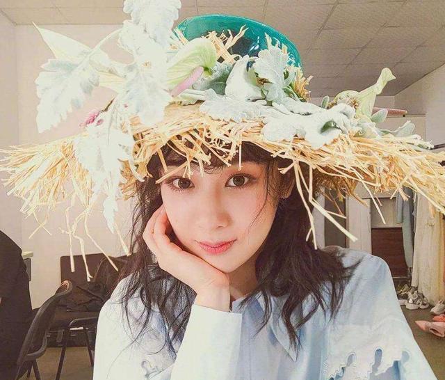 《青簪行》杨紫杀青，被曝将跟徐峥合作，吴亦凡却还在忙拍摄？