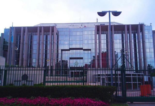 拒绝通缉特朗普，国际刑警组织再遭质疑，公然玩“双标”合适吗？