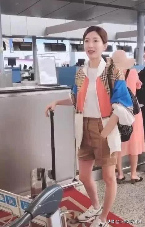 当167杨紫撞衫168江疏影，终于知道身材和长相哪