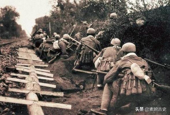 抗日战争时，为什么战士们都情愿穿草鞋，却不穿缴获的日军皮