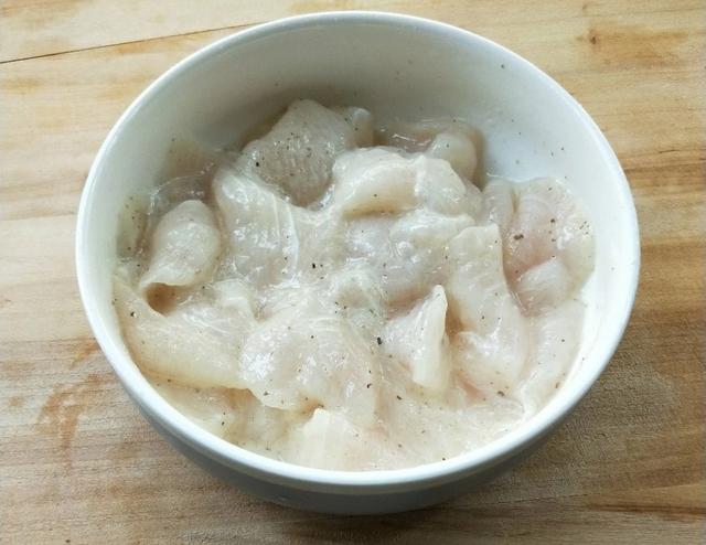 龙利鱼巴沙鱼谁更适合健身者？五款低脂无刺鱼肉食谱，脂肪仅0.8%