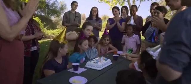 真实事件改编，看得被气哭的8集迷你剧，真正的