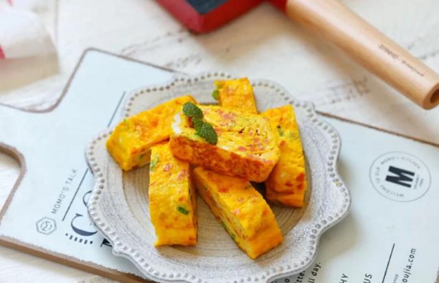 10分钟就搞定的火腿奶酪厚蛋烧，早餐不用愁，比水煮蛋还要好吃