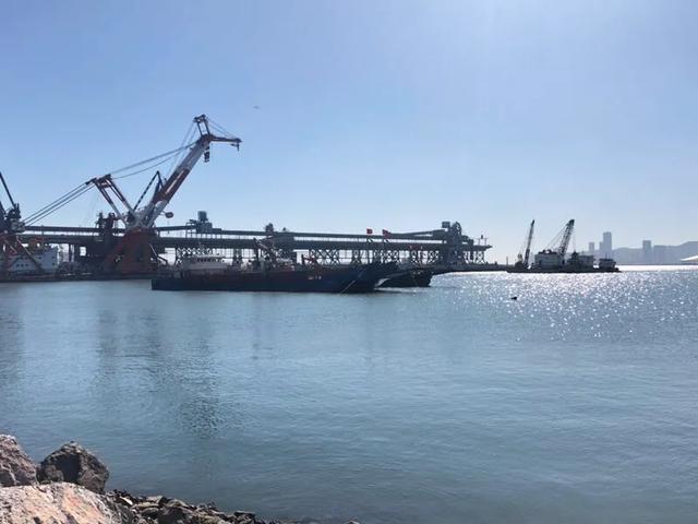 大连湾海底隧道建设进入关键期 东港到后盐高速口行车约15分钟