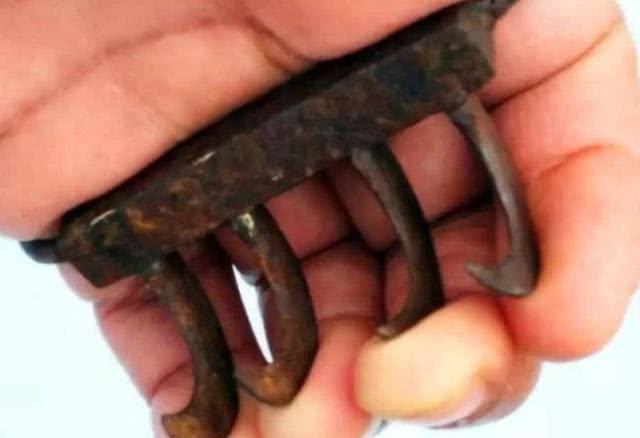 世界4大绝杀武器：印度断喉，日本撕肉，中国这款堪比血滴子