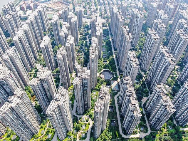 10年间楼市涨，股市跌，然后呢？