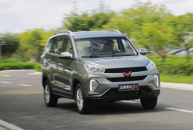 为什么五菱宏光卖不动了？难道没穷人了？车主