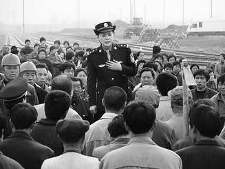 “一等功臣”任长霞，牺牲时年仅40岁，唯一的儿