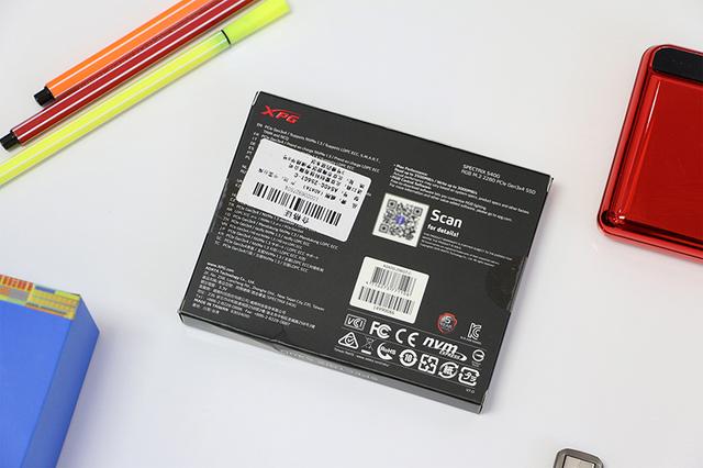 M.2固态玩RGB，支持神光同步，传输速度超3000MB/s，玩游戏更畅快