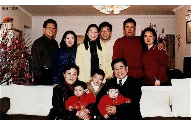 1956年张良因《董存瑞》爆红，一人却写信痛骂，一看署名激动万分