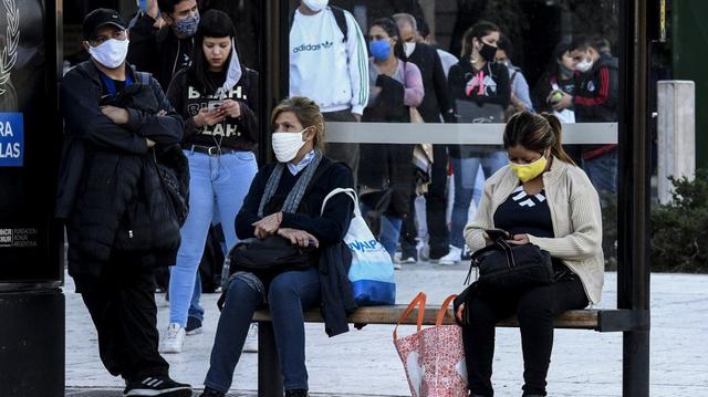 é¿æ ¹å»·å¸å¸å«çé¨é¿é¢è®¡çº¦å·²æ38ä¸é¦é½å±æ°æææ°å çæ¯