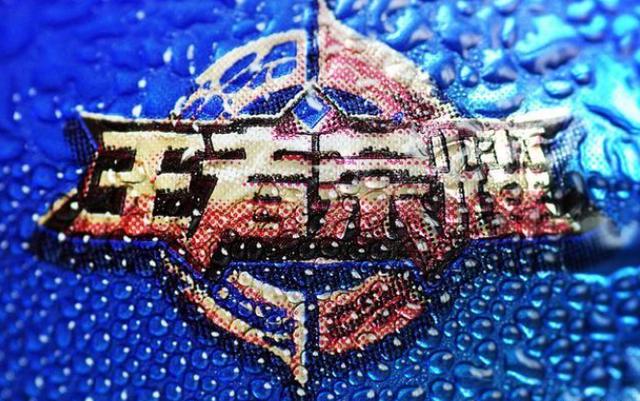 腾讯让我们拿起手机“氪金再氪金”，马云却投30亿让我们放下手机