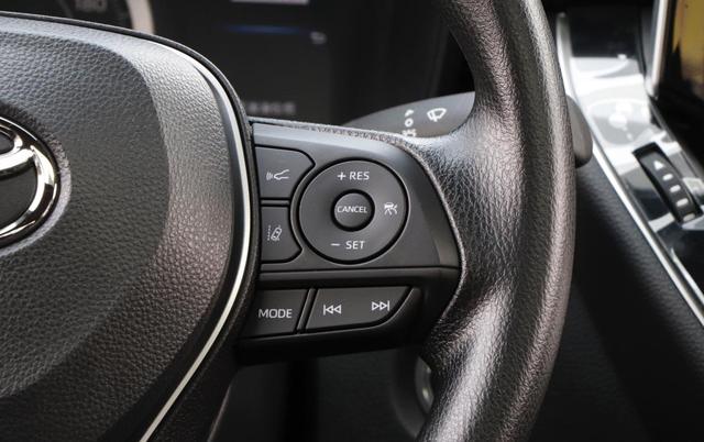 “低价高配”丰田车，凯美瑞的品质，油耗2毛