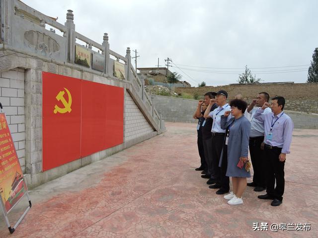 ���к�ɫ���򣬼ᶨ��������������ؽ�ͨ����ֵ�����֯��ϵͳȫ�嵳Ա�����ܹ�ί����ݲι�ѧϰ