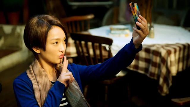 杨幂撒娇上热搜：撒娇女人最好命，居然有科学依据？