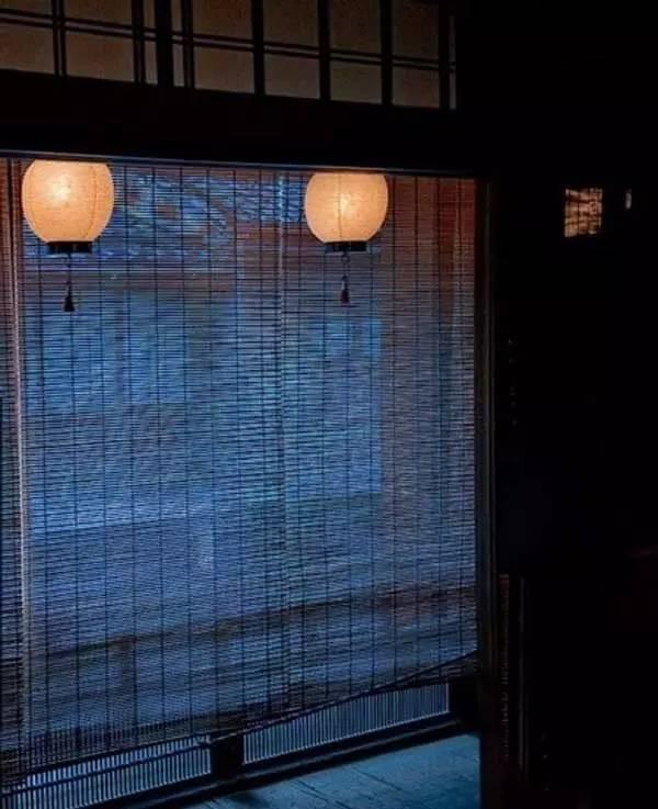 八月|七月，再见！八月，你好！祝你岁月无波澜，敬我余生不悲欢