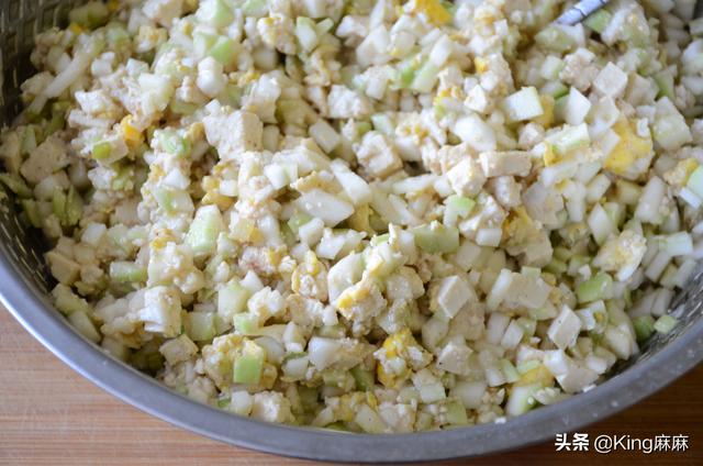 夏季的瓠瓜这样做最好吃，入馅做包子，比肉还