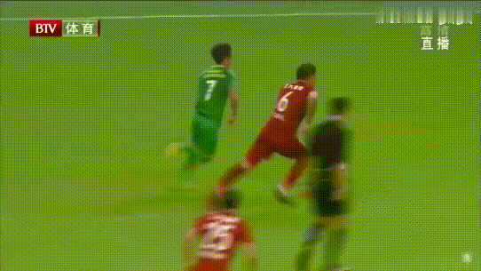 这种犯规，到底算不算故意伤人？韦世豪恶意犯规大起底