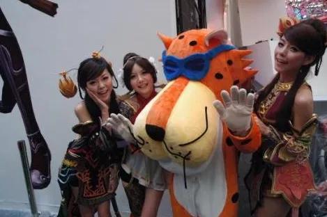 你们的童年回忆，居然是IP泛娱乐的一把好手 | 游戏秘史