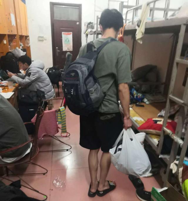 花了3千，挣了3万，创业1个月我做了什么？