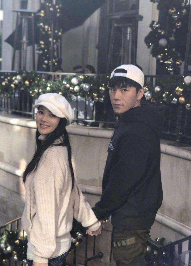 秦昊晒伊能静旧卡带，力证9岁开始迷恋老婆，网友：9岁就上道了