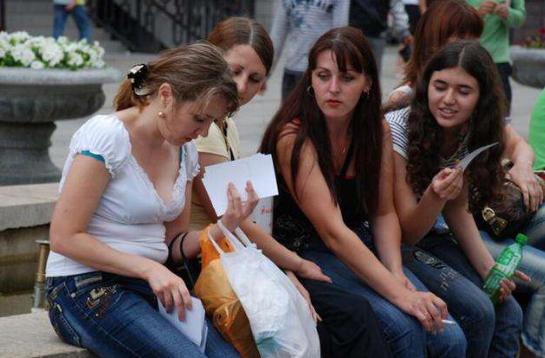 俄罗斯地广人稀也挡不住病毒，确诊人数位列前