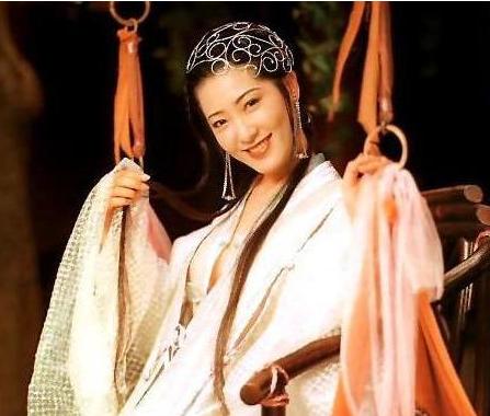 她因饰演潘金莲，获“亚洲第一美胸”称号，如今下场让人意想不到