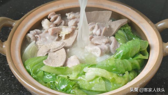 暑假超火爆的一款早餐，食材简单，几分钟出锅，一人吃一锅好美味