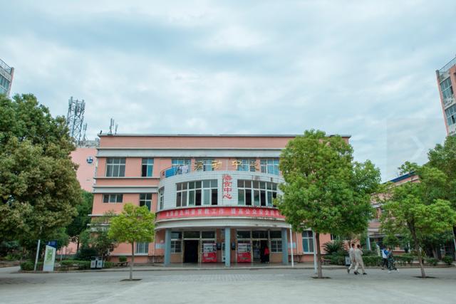 毕业生多次被央视报道，中国核工业类全日制高职院校就业不用愁